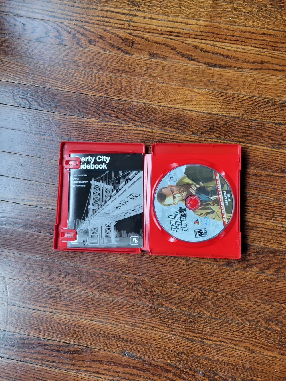 Sony PS3 Grand Theft Auto IV — Red Greatest Hits Game 2008 - Picture 4 of 13